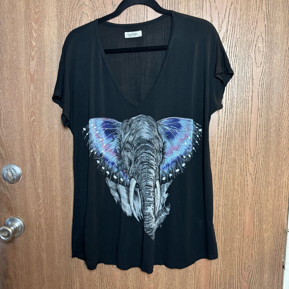 Lauren Moshi Black V-Neck Tee with Colorful Elephant Graphic